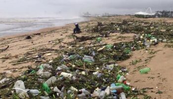 En Afrique du Sud, la “puanteur des égouts” s’invite sur les plages de Durban (et ailleurs)