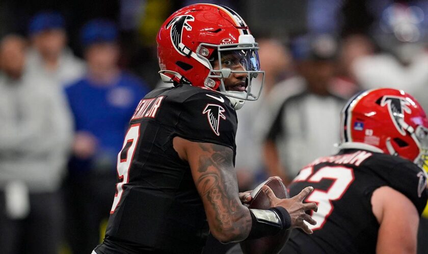 Michael Penix Jr picks up first career victory as starter as Falcons trounce Giants