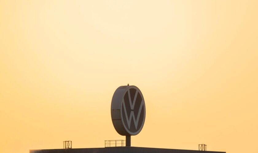 Volkswagen: Bei VW sollen offenbar auch Manager weniger Geld verdienen