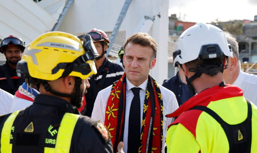 Quand a lieu la minute de silence ? Comment se déroule le deuil national