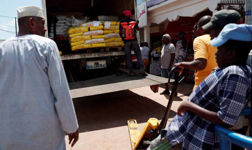 A Saint-Denis, une collecte s’organise pour Mayotte : «En cas de catastrophe, l’Etat n’en fait jamais assez»