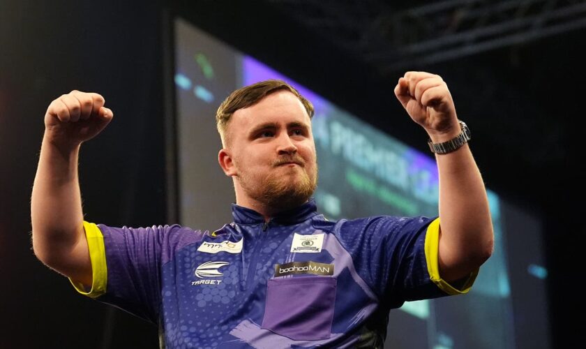 When does Luke Littler play at the World Darts Championship?