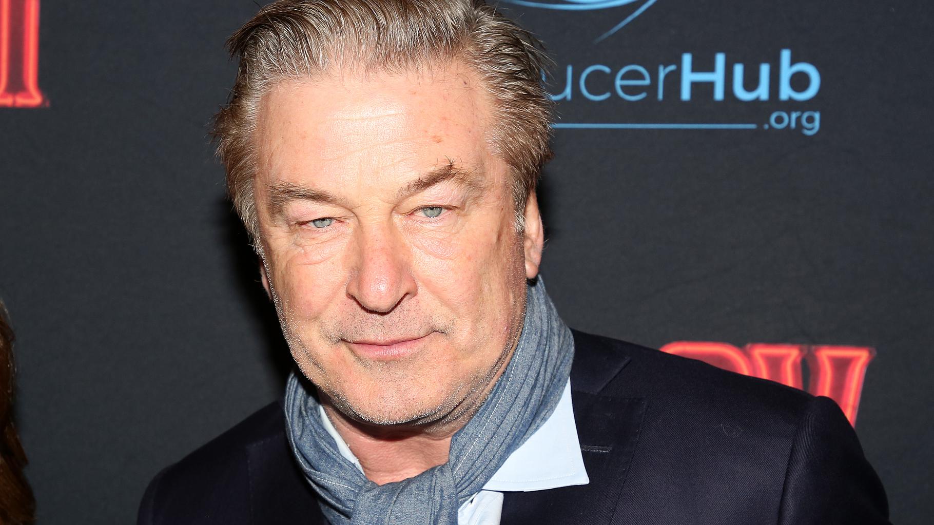 Le procès d’Alec Baldwin pour homicide involontaire officiellement clos avec cette décision