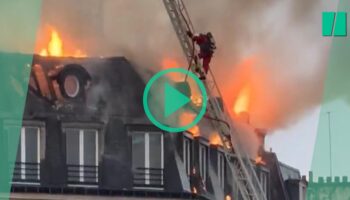 Indendie à Paris : les images impressionnantes du feu dans un immeuble du quartier Saint-Lazare