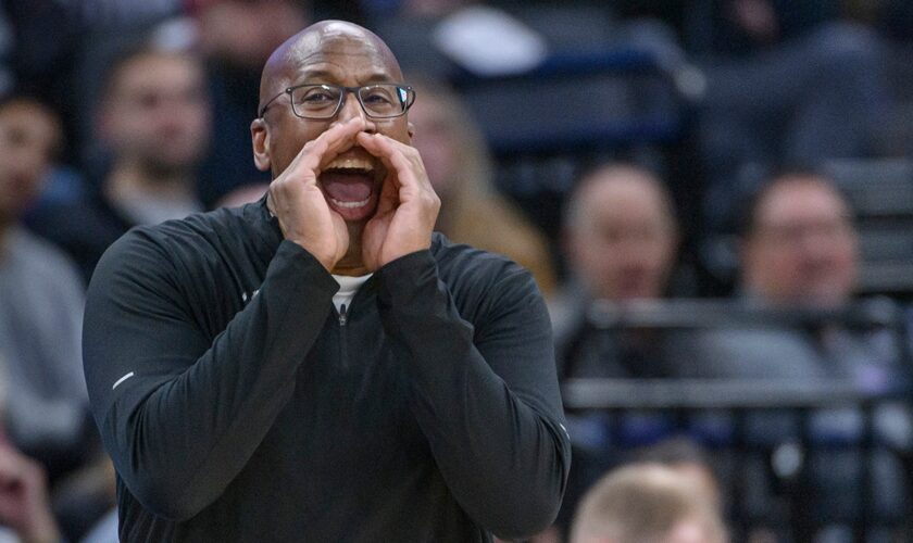 NBA coaches torch Kings over Mike Brown firing: 'No class'