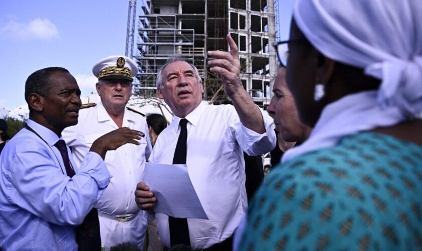 Bayrou à Mayotte : le plan dense du gouvernement, entre recensement, sécurité et reconstruction