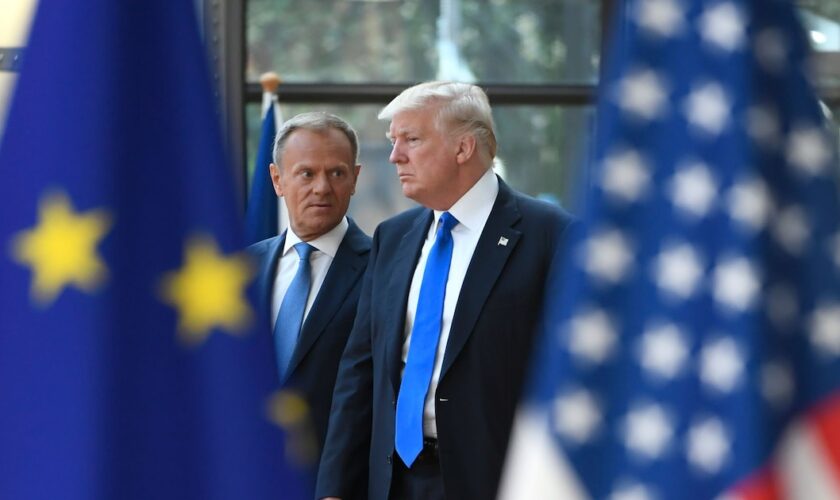 Le président du Conseil européen Donald Tusk (d) et le président américain Donald Trump (g) à Bruxelles le 25 mai 2017