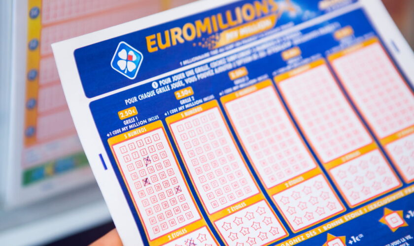 Résultat de l'EuroMillions (FDJ) : le tirage du mardi 31 décembre 2024, 17 millions d'euros en jeu