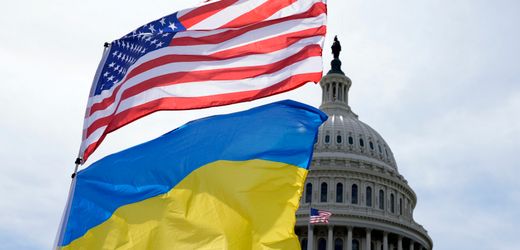 988 Millionen Dollar – USA schicken Drohnen, Panzer und Munition an die Ukraine