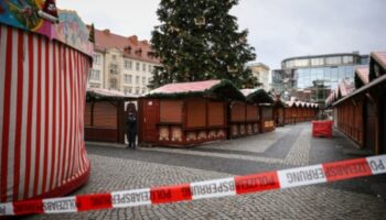 Gesperrter Weihnachtsmarkt in Magdeburg