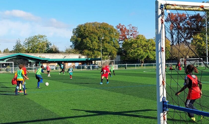 Après avoir suspendu sa subvention, le maire d’Étampes fait la paix avec son club de foot