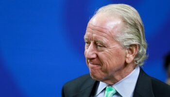 Archie Manning walks back comments about wanting grandson Arch to play for the Cowboys