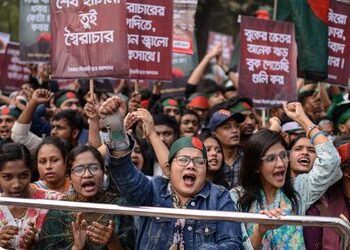 Bangladesch: Tausende fordern in Bangladesch Prozess für gestürzte Premierministerin Sheikh Hasina