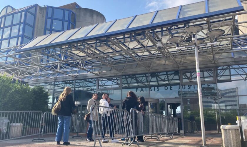 Bobigny : un homme meurt dans la nuit au tribunal