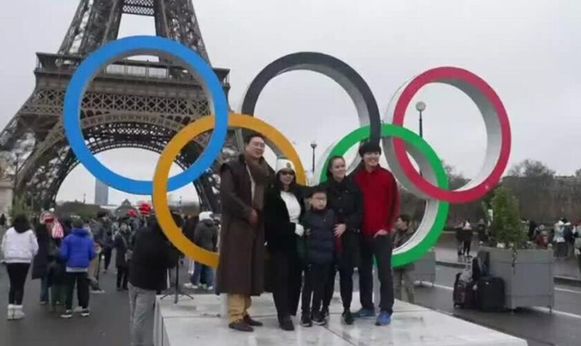 Boom du tourisme à Paris pour le Nouvel An : un "effet Jeux olympiques"