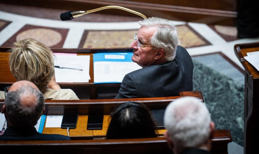 Budget : ultime bras de fer entre Marine Le Pen et Michel Barnier