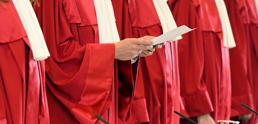 Bundesverfassungsgericht: Mehrheit im Bundestag stimmt für besseren Schutz des obersten Gerichtshofs