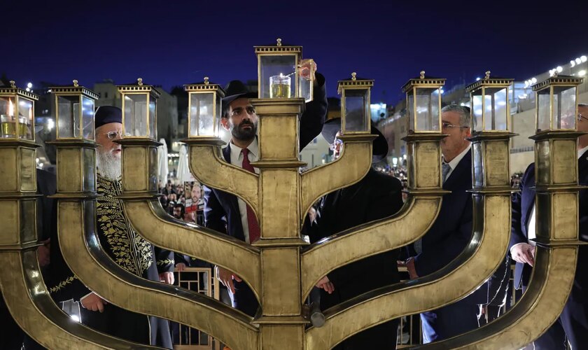 Celebrando Navidad, Janucá y la tregua en el norte de Israel