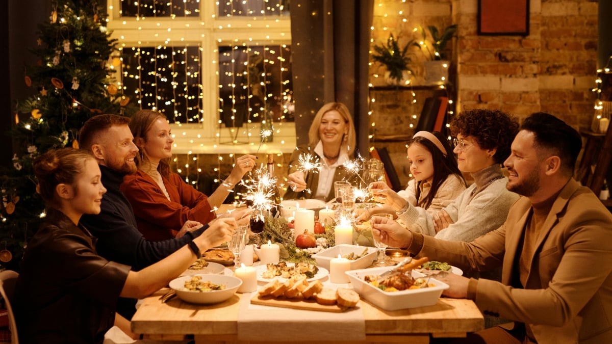 Comment bien se préparer mentalement aux fêtes de fin d'année en famille?