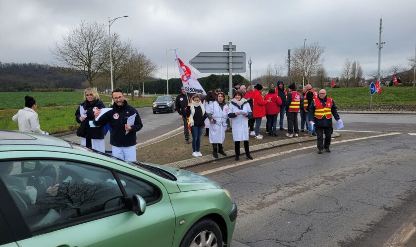 « Comment on fait s’il y a un couac ? » : en Essonne, le malaise des soignants d’un hôpital gériatrique