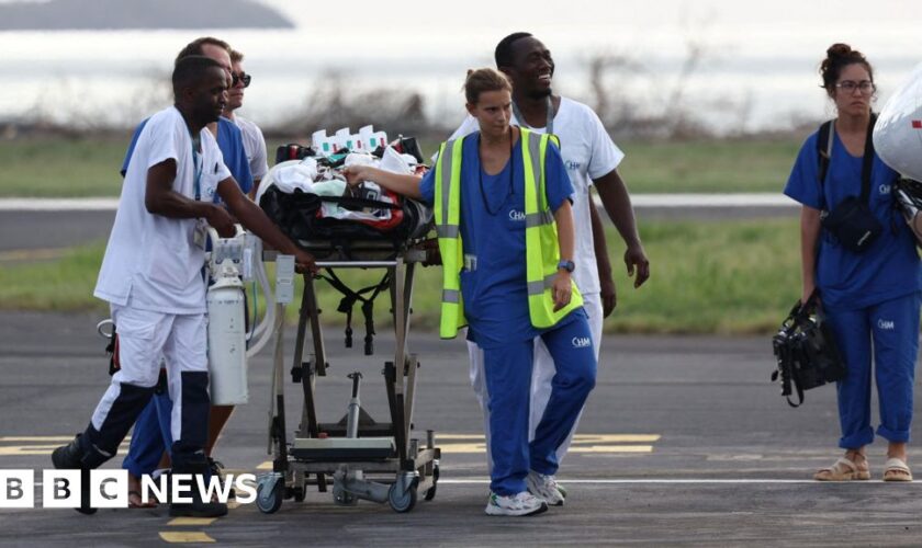 Curfew in Mayotte as thousands without water