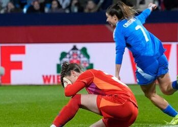 DFB-Frauen: Zwei Patzer führen zum 1:2 gegen Italien