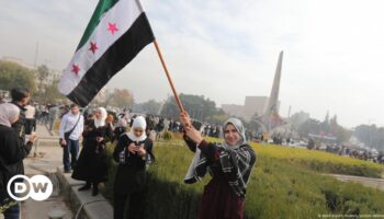 Does Syria's power shift raise hopes for stability and democracy?