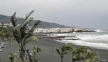 El Hierro, La Gomera y Tenerife, en alerta naranja este lunes por rachas de viento que podrían llegar a los 120 kilómetros por hora