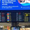 Fog causes flight delays at Gatwick Airport for a third day