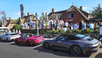 Porsche und Parolen: der "Pony"-Club in Kampen auf Sylt, fotografiert, wenige Stunden bevor einige Gäste Nazi-Sprüche riefen