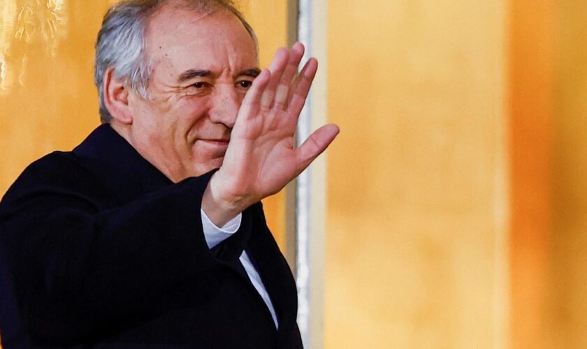 François Bayrou affronte sa première épreuve face à une Assemblée nationale méfiante