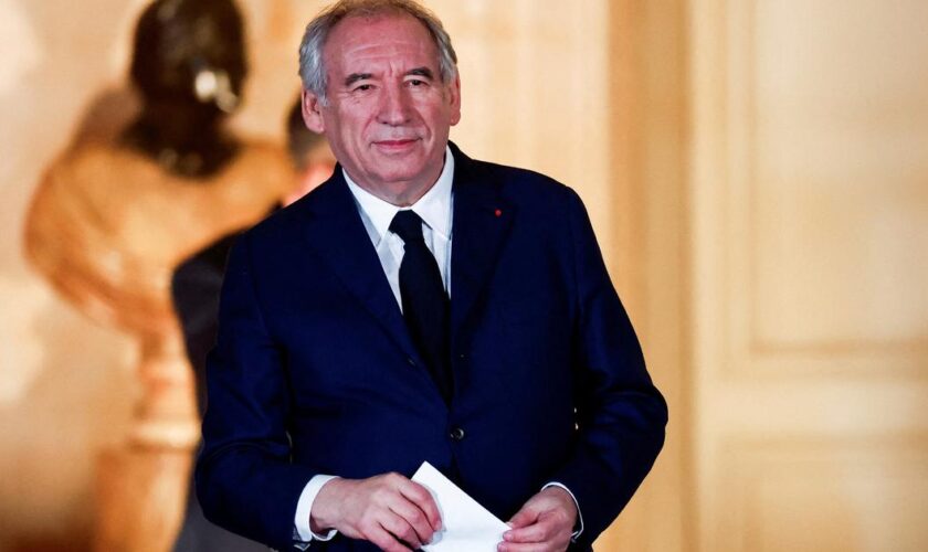 François Bayrou, maire et premier ministre, ou le retour d’une vieille tradition interrompue de «cumul des mandats»