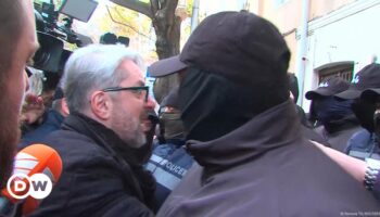 Georgia protests: Opposition says leader beaten and detained