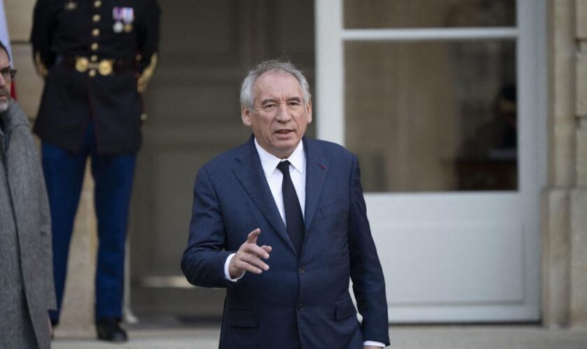 Gouvernement : Bayrou mise sur l’expérience pour tenter de durer