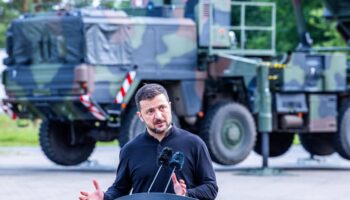 Guerre en Ukraine : Kiev peut-elle fabriquer des armes sous licences occidentales, comme le réclame Zelensky ?