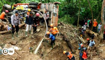 Indonesia: Flash flooding kills at least 10 on Java island