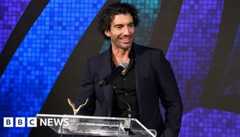 Justin Baldoni women's solidarity award rescinded amid allegations