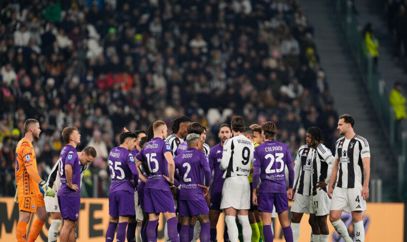 Juventus-Fiorentina : le match interrompu après des insultes racistes contre le Serbe Vlahovic