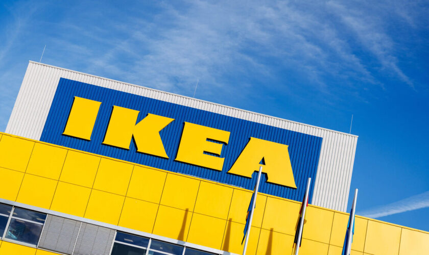 Kallax, Järvfjället... en road-trip en Suède, il ne s’arrête que dans les lieux qui portent des noms d’objets Ikea