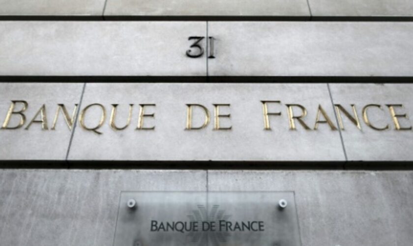 La Banque de France abaisse sa prévision de croissance 2025, sur fond « d’incertitudes »