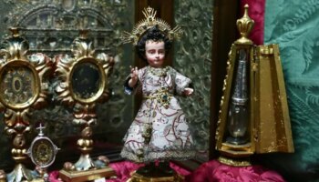 Las carmelitas descalzas muestran los tesoros del convento de las Teresas durante la semana del Congreso