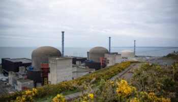 Le réacteur nucléaire de Flamanville, le plus puissant de France, raccordé au réseau électrique