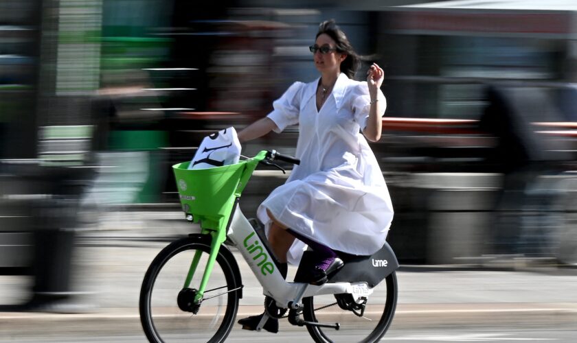 Lime bikes may annoy a lot of London, but young people like me love them 