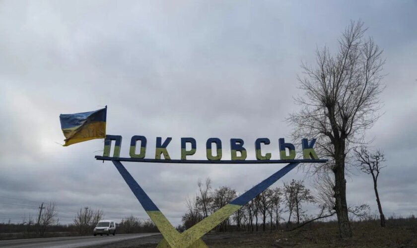 Los últimos habitantes de la ciudad ucraniana de Pokrovsk se atrincheran ante el avance de Rusia