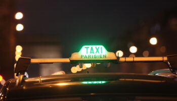 Manifestations des taxis : les chauffeurs suspendent leur mobilisation à Paris