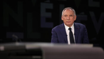 Mayotte, 49.3, retraites... Ce qu'il faut retenir de l'interview de François Bayrou sur France 2