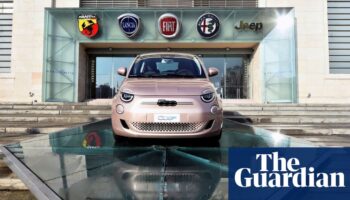 Meloni says Italy aims to protect jobs after CEO of Fiat owner Stellantis quits