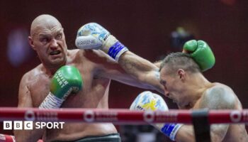 Oleksandr Usyk throws a jab at Tyson Fury