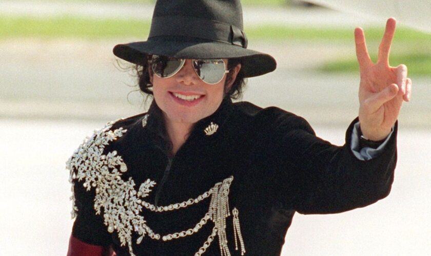 Aufnahmen von Michael-Jackson-Songs tauchen 15 Jahre nach seinem Tod auf. (Archivbild) Foto: Kay Nietfeld/dpa