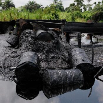 Nigeria steps up fight against illegal oil trade